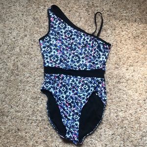 Zella girl swimsuit